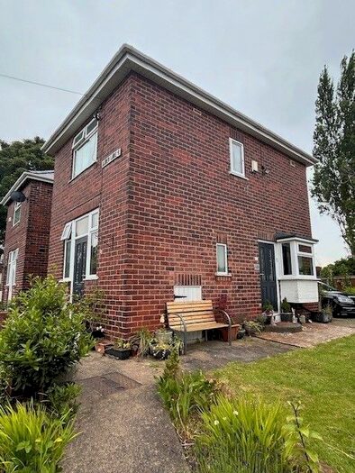 3 Bedroom Semi-Detached House To Rent In Alder Lane, Sheffield, S9