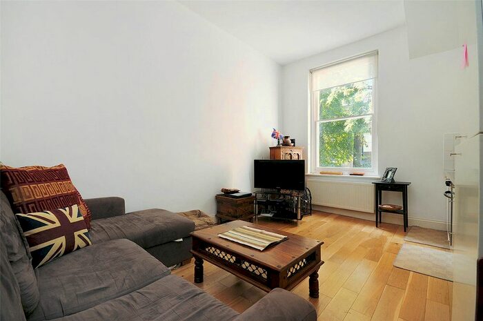 2 Bedroom Flat To Rent In Coverdale Road, London, W12