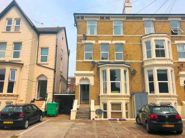 1 Bedroom Apartment To Rent In Salisbury Road, Southsea, PO4