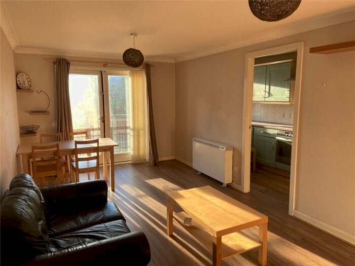 2 Bedroom Flat To Rent In Leeds, West Yorkshire, LS9