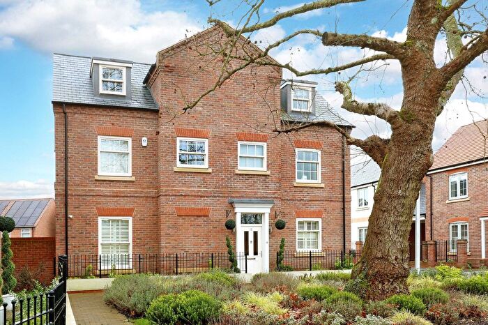 5 Bedroom Detached House For Sale In Uttley Lane, Wilton Park, Beaconsfield, Buckinghamshire, HP9