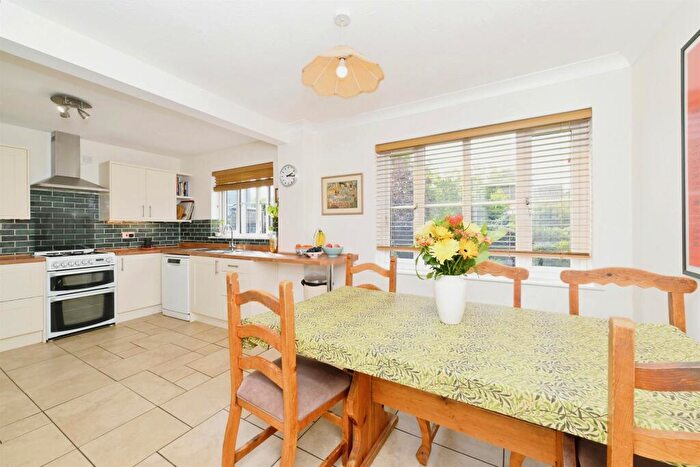 6 Bedroom Detached House For Sale In Beck Road, Saffron Walden, CB11