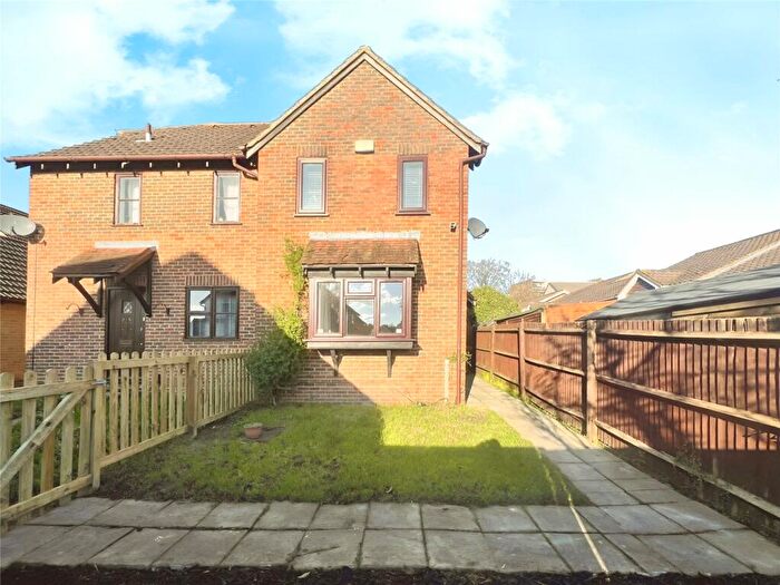 2 Bedroom Semi-Detached House To Rent In Tintagel Gardens, Rochester, Kent, ME2