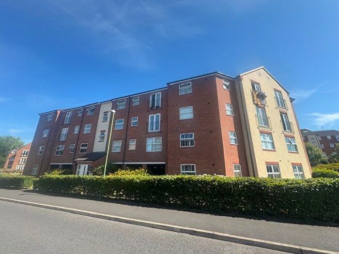 2 Bedroom Flat To Rent In Wharf Lane, Solihull, B91