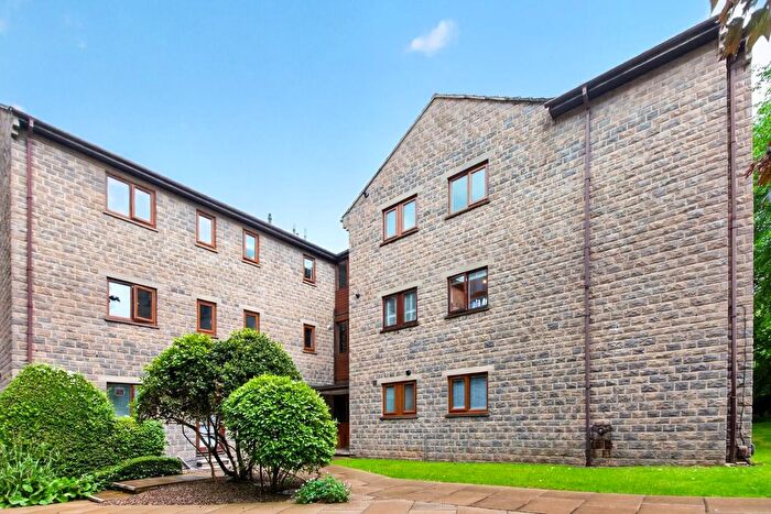2 Bedroom Flat For Sale In West End Avenue, Harrogate, HG2
