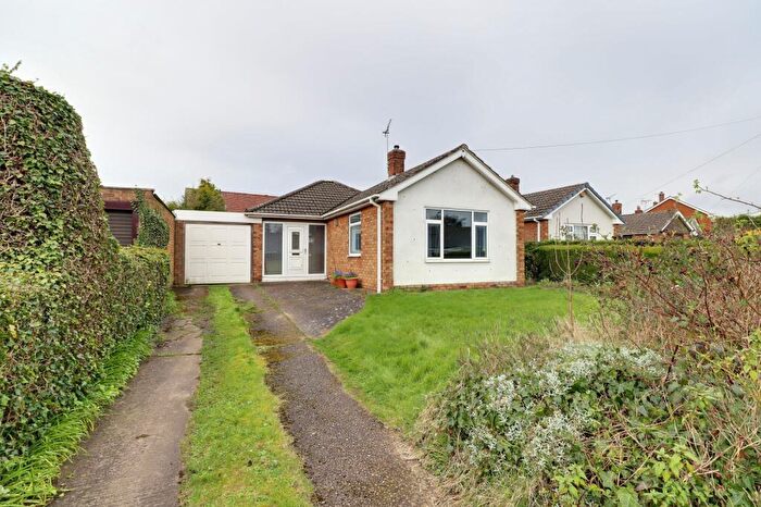 2 Bedroom Detached Bungalow For Sale In Marlborough Avenue, Haxey, DN9
