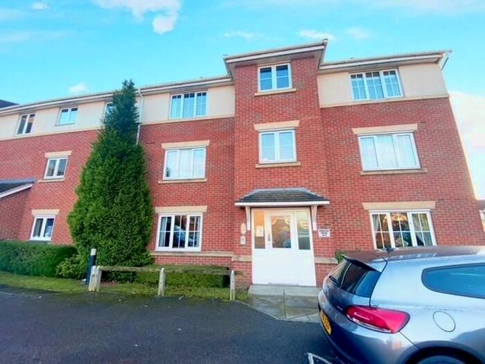 1 Bedroom Flat To Rent In Spinner Croft, Chesterfield, S40