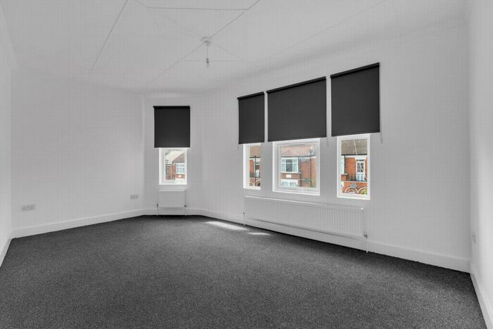 2 Bedroom Flat To Rent In Mayhill Road, London, SE7