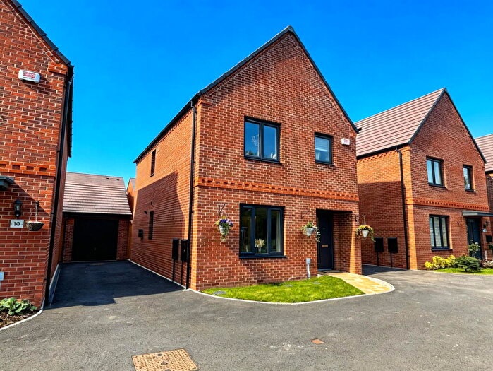 3 Bedroom Detached House For Sale In The Links, Stourport-on-Severn, DY13