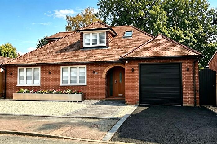 4 Bedroom Detached Bungalow For Sale In Fellow Green Road, Woking, GU24