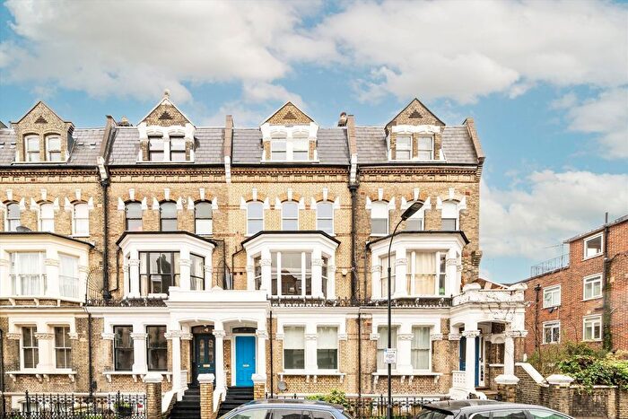 1 Bedroom Flat For Sale In Gwendwr Road, West Kensington, W14