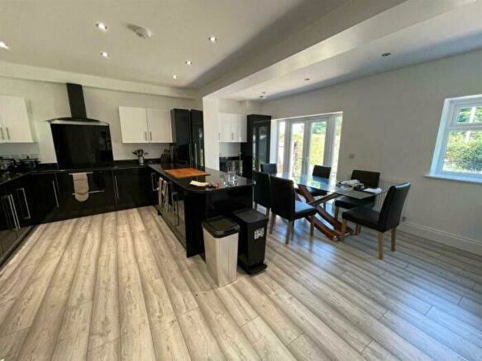 6 Bedroom Private Hall To Rent In Cedar Drive, Durham, DH1