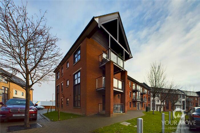 2 Bedroom Flat To Rent In The Approach, Northampton, NN5