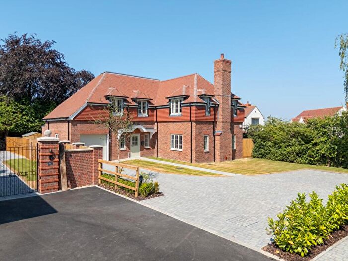 3 Bedroom Detached House For Sale In Welford Gate, Welford On Avon, Warwickshire, CV37