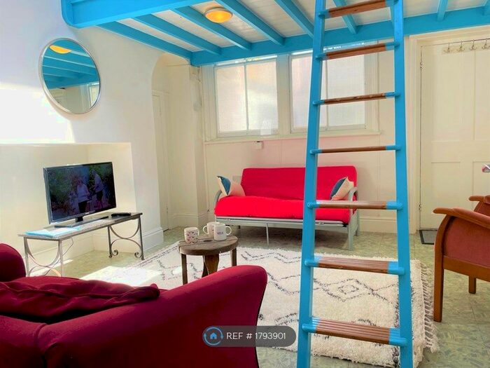 Studio To Rent In Castle Road, Cowes, PO31