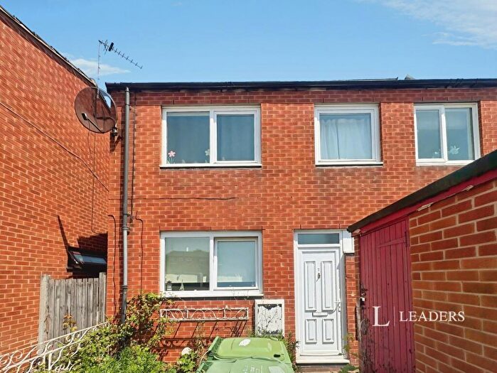 4 Bedroom House To Rent In Lewis Road, LE11