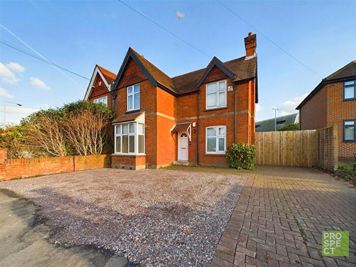 3 Bedroom Semi-Detached House To Rent In Albert Road, Bracknell, Berkshire, RG42