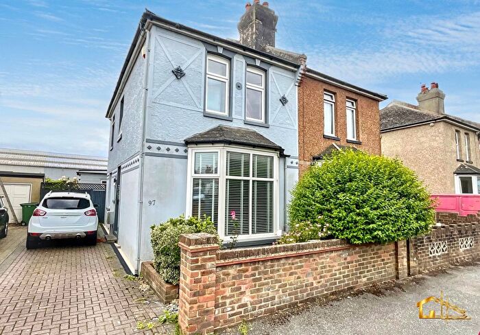 3 Bedroom Semi-Detached House For Sale In Bulverhythe Road, St Leonards-On-Sea, TN38