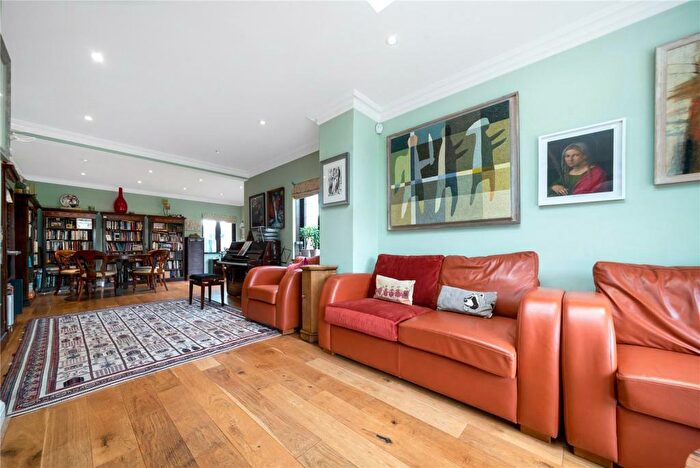 5 Bedroom Detached House For Sale In Hillbrow Road, Bromley, BR1