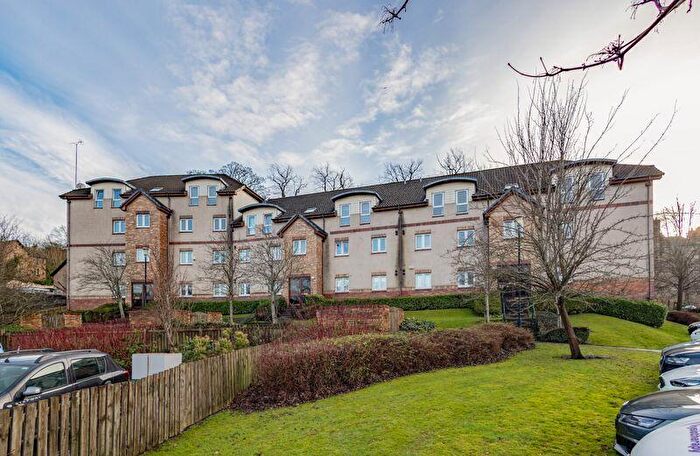 2 Bedroom Flat To Rent In Stoneside Drive, Mansewood, Glasgow, G43