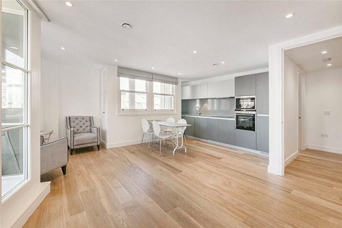 2 Bedroom Flat To Rent In Entwistle Terrace, St. Peters Square, London, W6