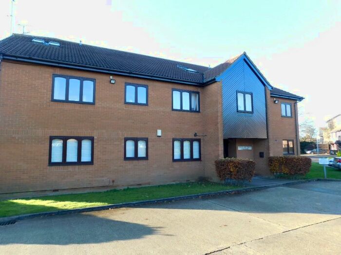 2 Bedroom Flat To Rent In Stagshaw Drive, Peterborough, Cambridgeshire, PE2