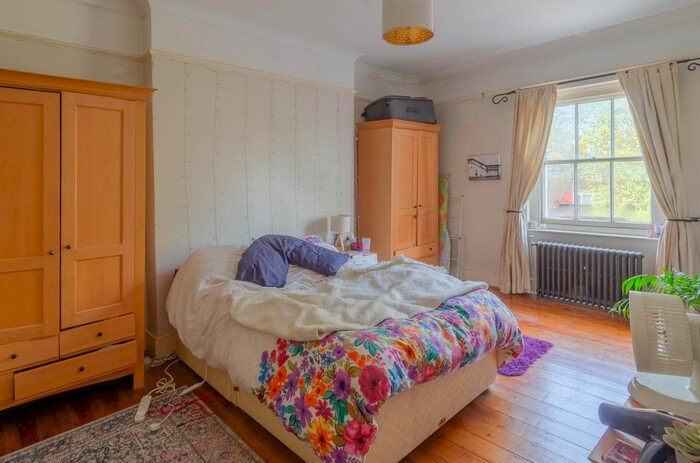 2 Bedroom Flat To Rent In Medina Road, London, N7