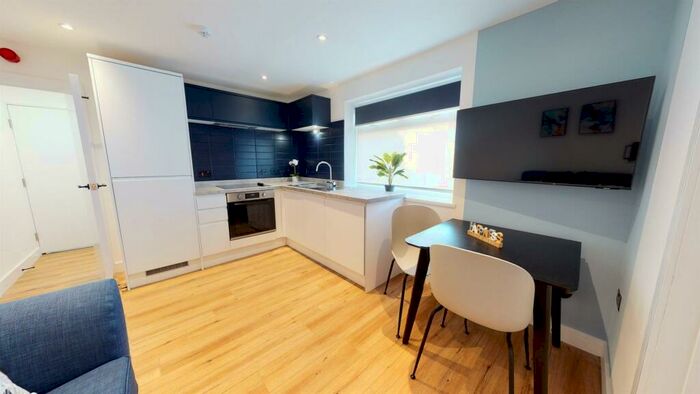 1 Bedroom Flat To Rent In Northcote Street, Cardiff, CF24