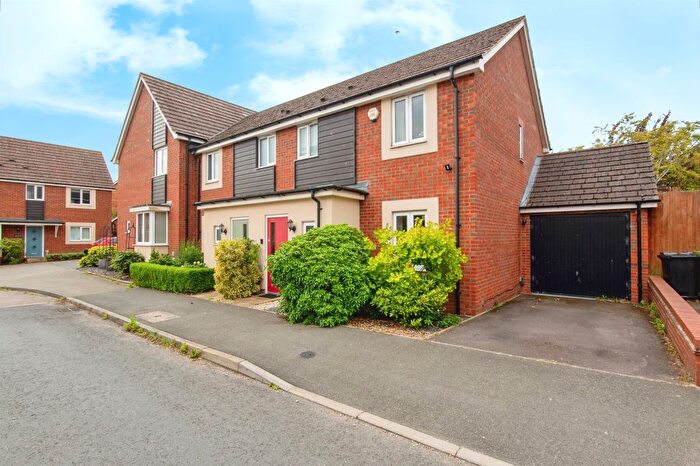 3 Bedroom Semi-Detached House For Sale In Hill View Road, Malvern, WR14