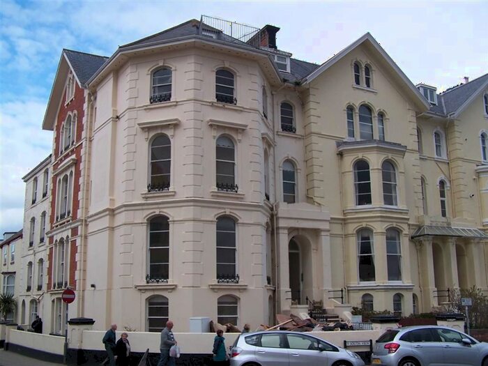 1 Bedroom Flat To Rent In South View, Teignmouth, TQ14
