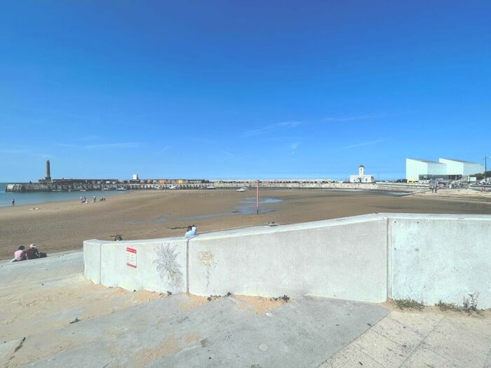 1 Bedroom Flat For Sale In Old Town, Margate, CT9