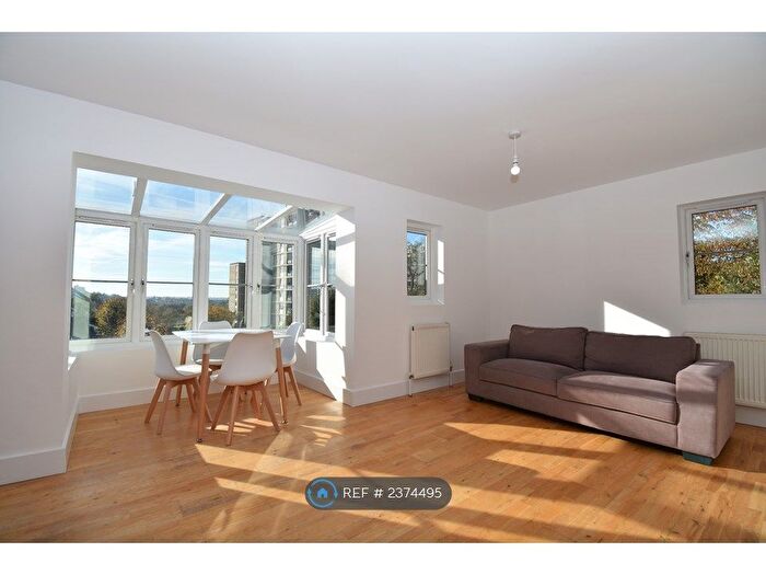 2 Bedroom Flat To Rent In Harrison Court, London, SE15