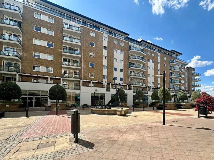 2 Bedroom Flat To Rent In Smugglers Way, London, SW18