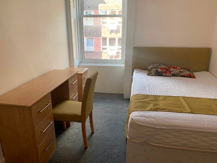 3 Bedroom Flat To Rent In Perth Road, West End, Dundee, DD1