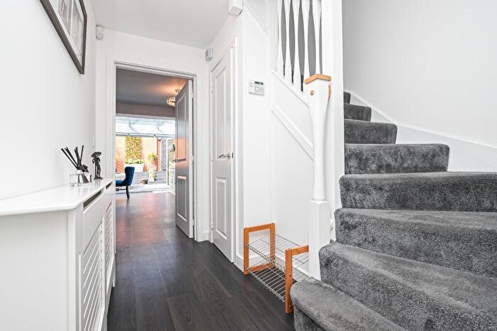 4 Bedroom Terraced House To Rent In Abbess Terrace, Loughton, Essex, IG10