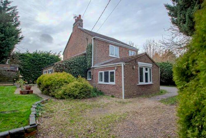 3 Bedroom Cottage For Sale In Rose Cottage, Millgate, Whaplode St. Catherine, PE12