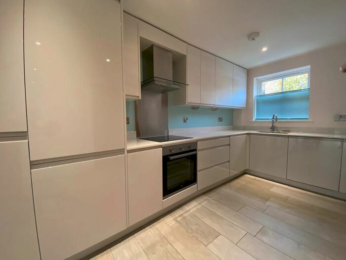 3 Bedroom Property To Rent In The Mews, Milverton Crescent West, Leamington Spa, CV32