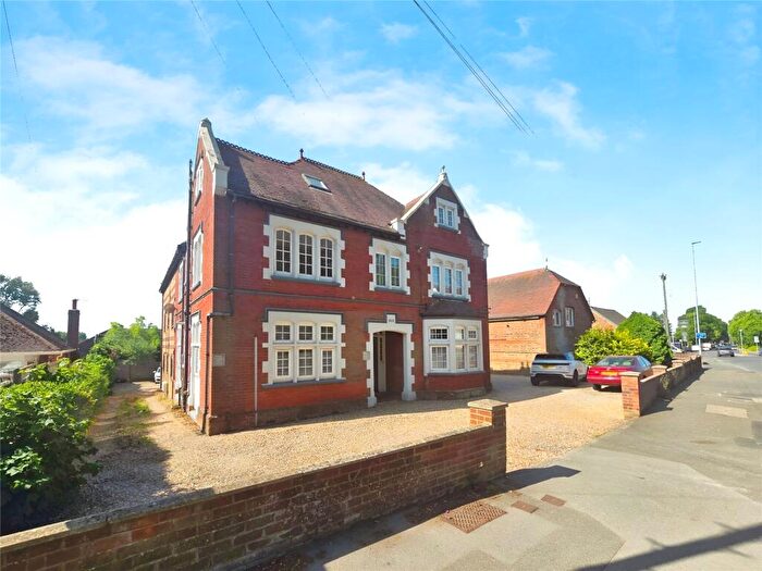 1 Bedroom Flat To Rent In Havant Road, Farlington, Portsmouth, Hampshire, PO6