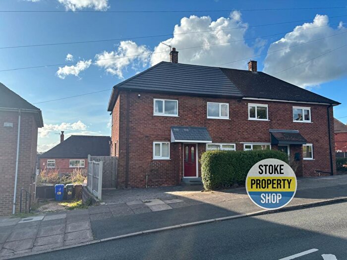 3 Bedroom Semi-Detached House To Rent In Pinfold Ave, Stoke-On-Trent, ST6