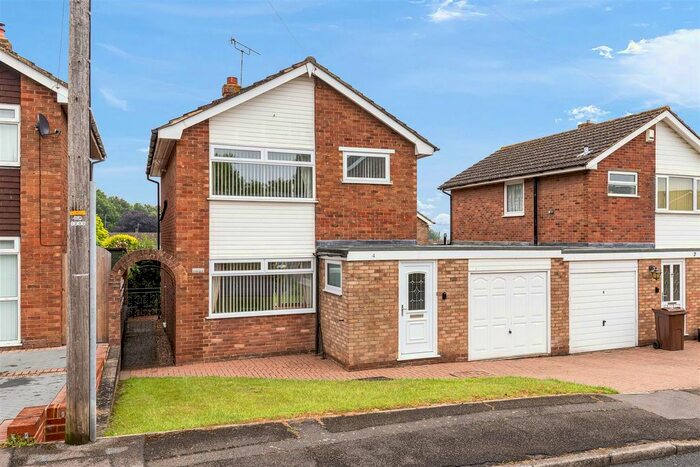 3 Bedroom Link Detached House To Rent In Mendip, Ashford TN24