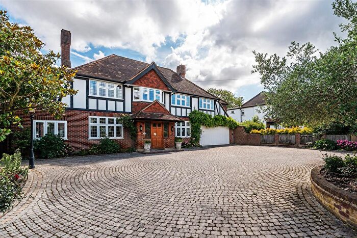 4 Bedroom Detached House For Sale In Onslow Avenue, South Cheam, SM2