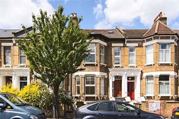 4 Bedroom Flat To Rent In Mayola Road, London, E5