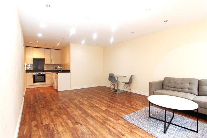 1 Bedroom Flat To Rent In Brunswick Court, Leeds, LS2