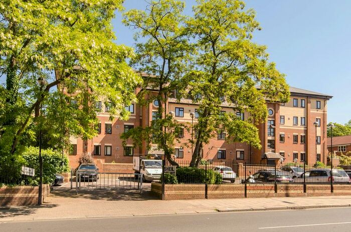 1 Bedroom Flat To Rent In Willesden Lane, Willesden Green, London, NW2