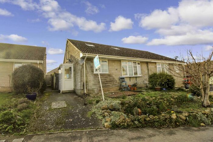 3 Bedroom Semi-Detached Bungalow To Rent In Yarn Barton, Templecombe, Somerset, BA8