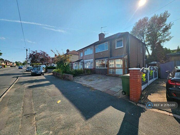 3 Bedroom Semi-Detached House To Rent In Bradford Road, Bolton, BL4