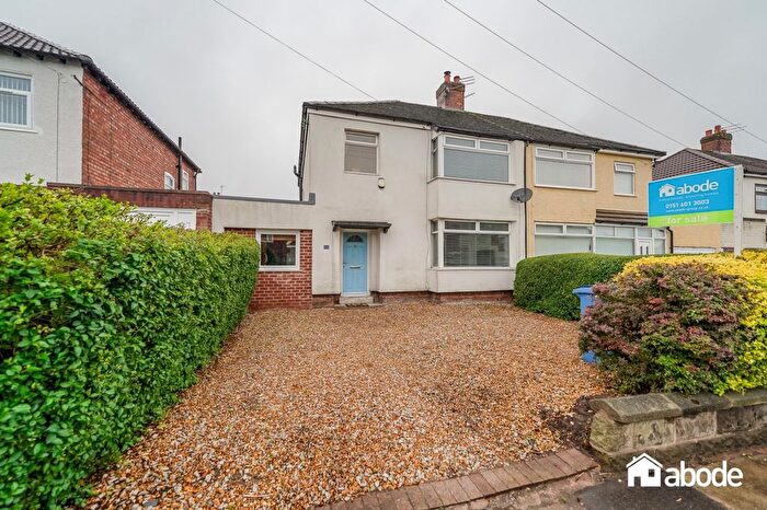 3 Bedroom Semi-Detached House For Sale In Mackets Lane, Woolton, Liverpool, L25