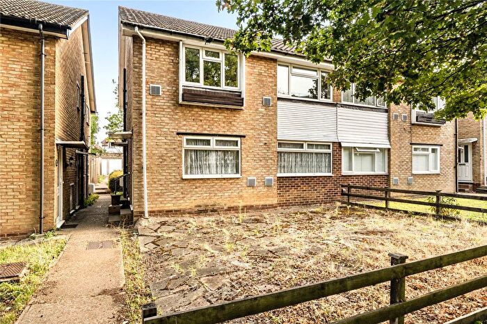 2 Bedroom Maisonette For Sale In Blakes Lane, New Malden, KT3