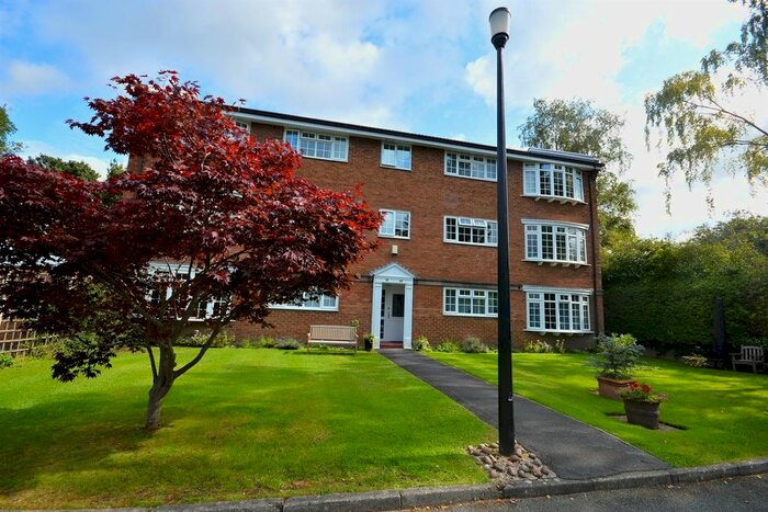 2 Bedroom Flat To Rent In Pinewood Court, Broad Road, Sale, M33