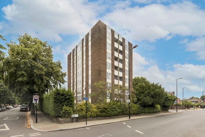 2 Bedroom Flat To Rent In Greenlaw Court, Mount Park Road, London, W5